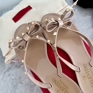 Nordstrom Women's Sandals - Beige with Gold Accents